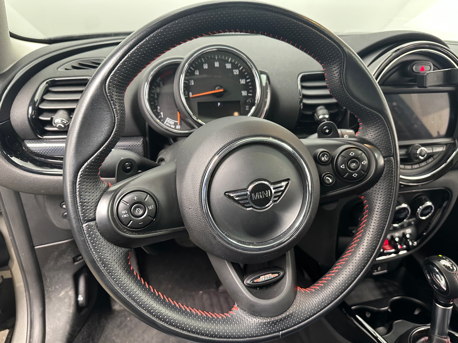 Thumbnail: 2019 MINI Cooper Clubman - 4