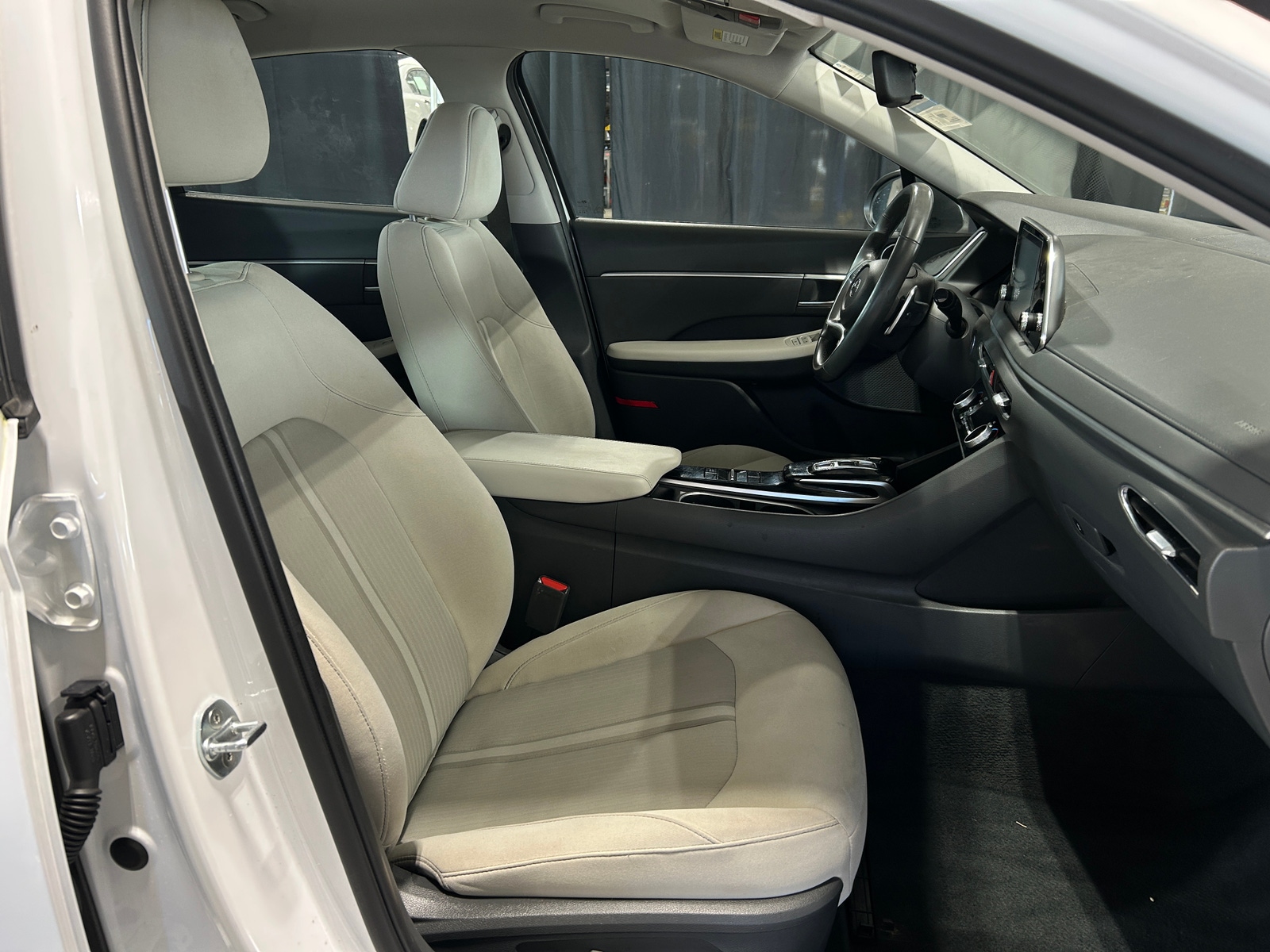 Thumbnail: 2022 Hyundai Sonata - 2