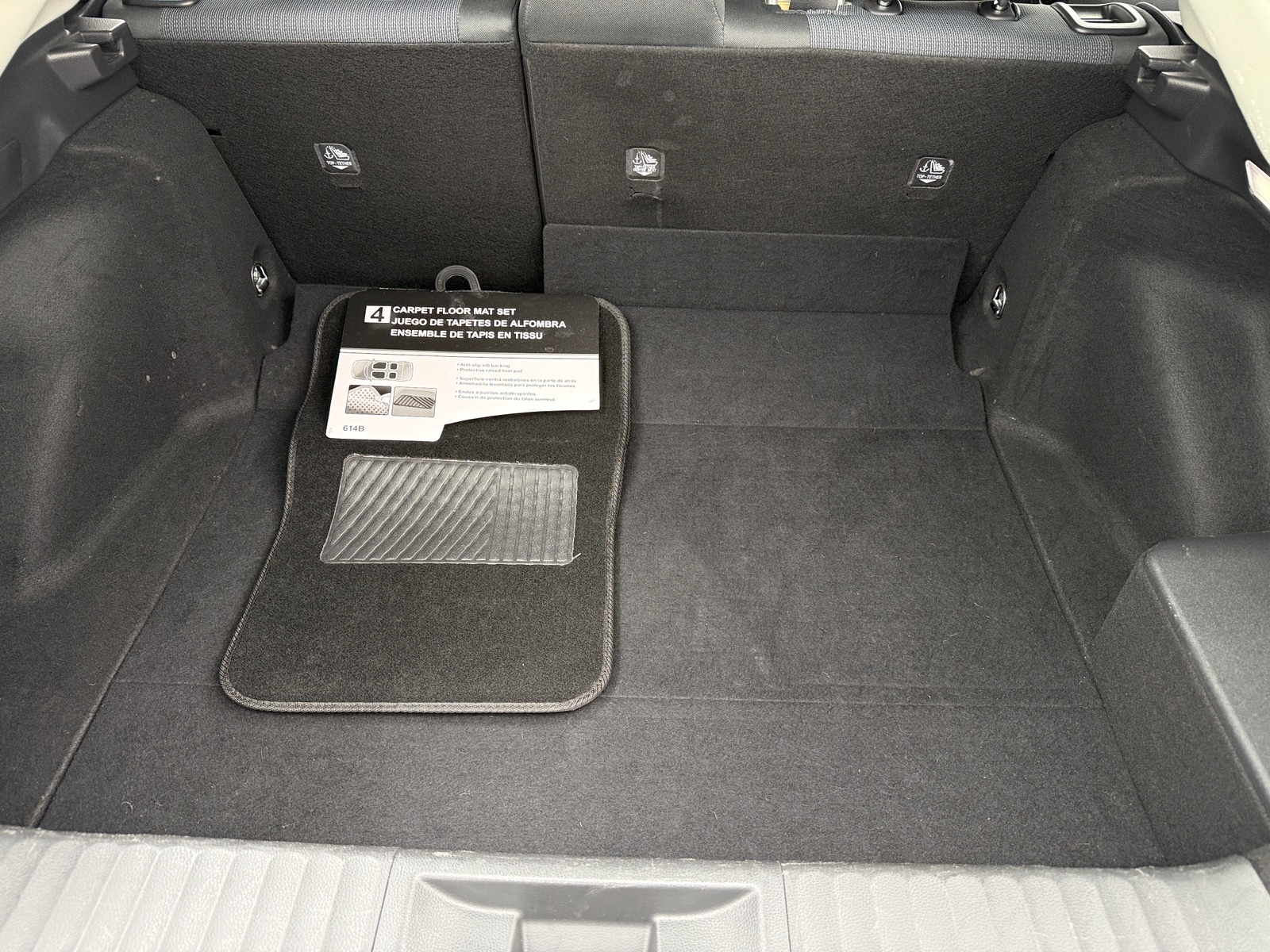 Thumbnail: 2024 Toyota Prius - 7