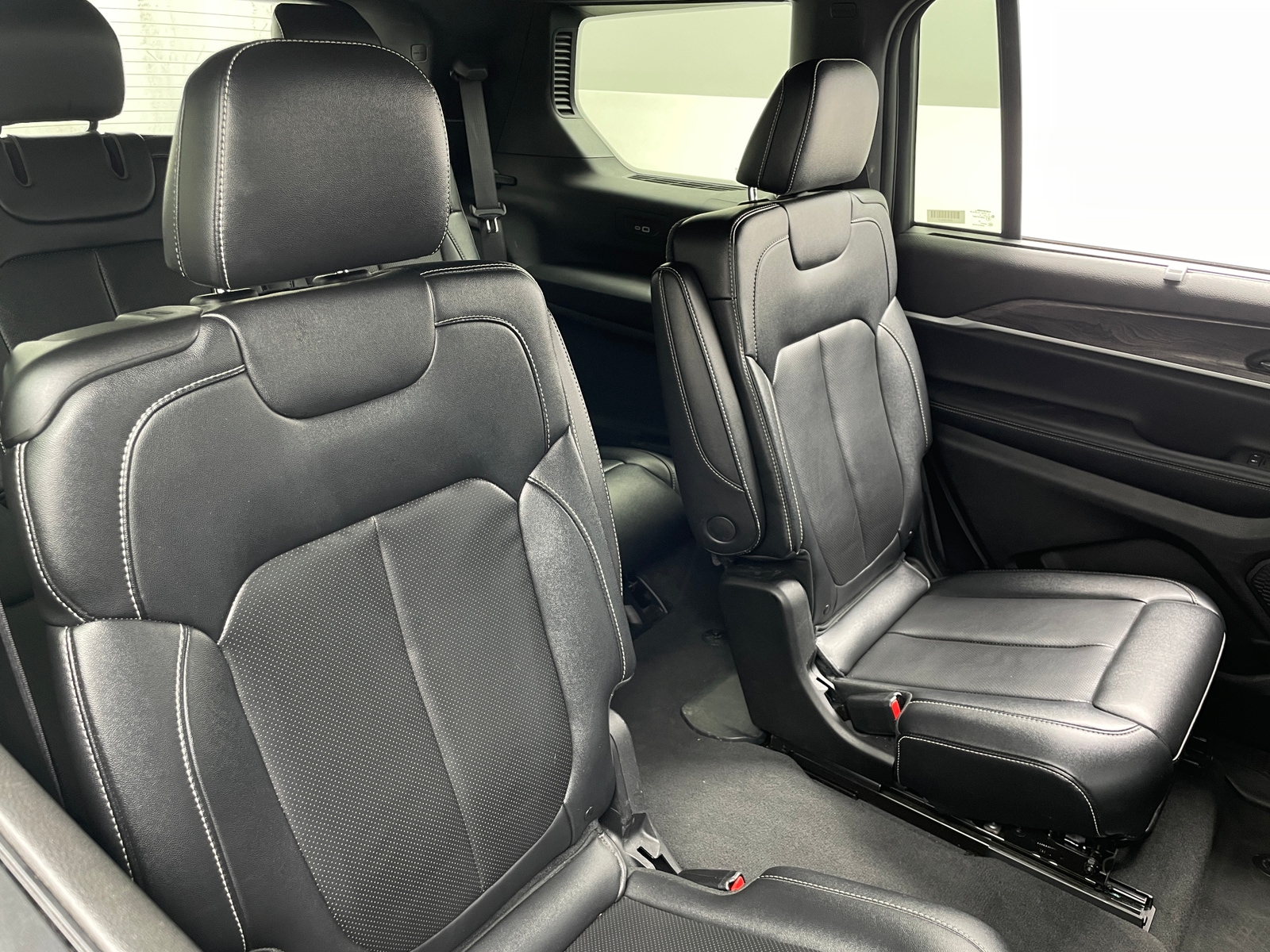 Thumbnail: 2024 Jeep Grand Cherokee L - 5