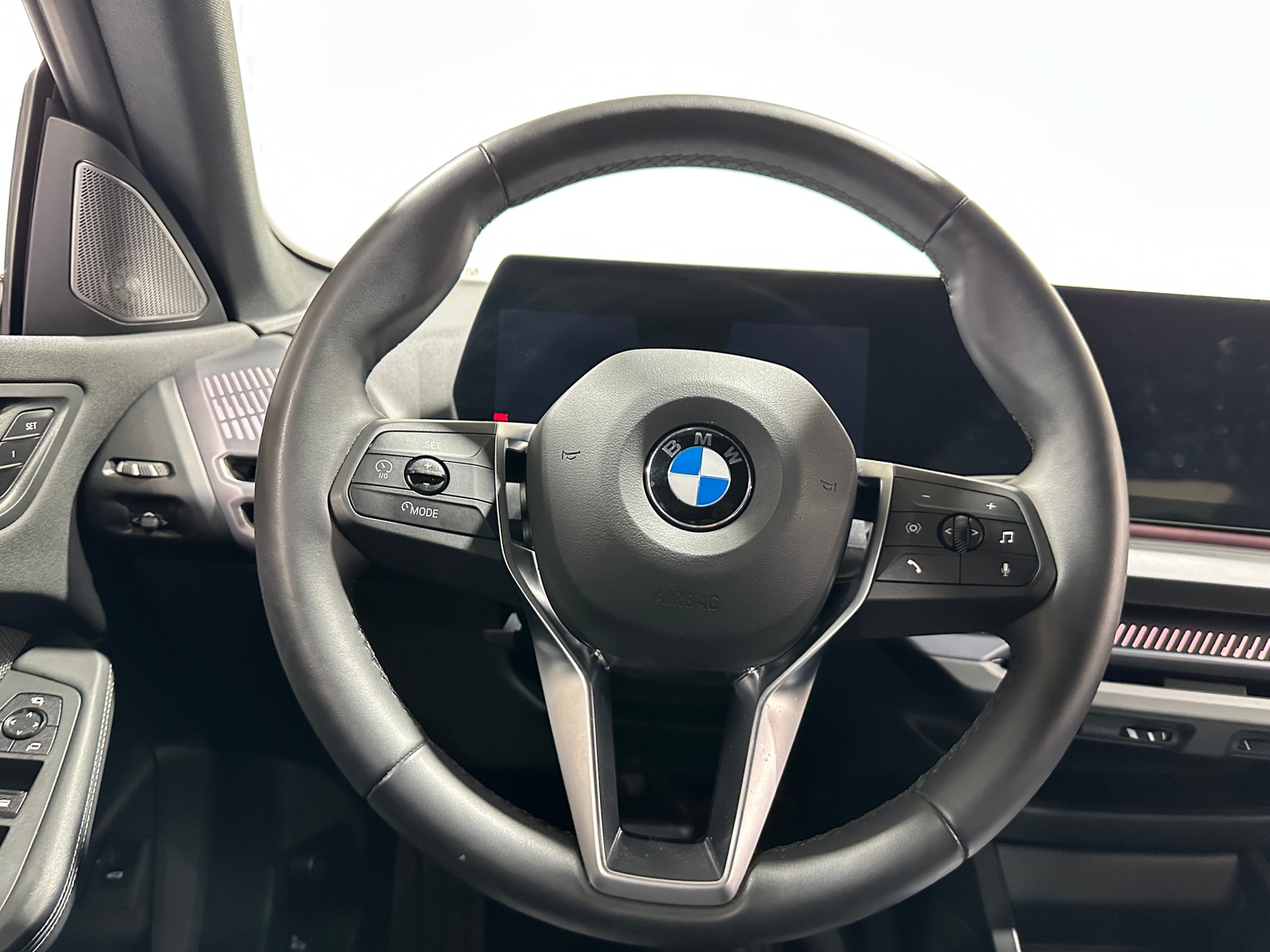 Thumbnail: 2025 BMW 2 Series - 4