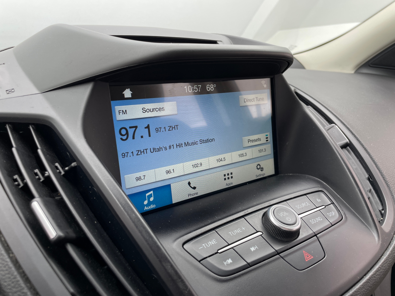 Thumbnail: 2018 Ford Escape - 3