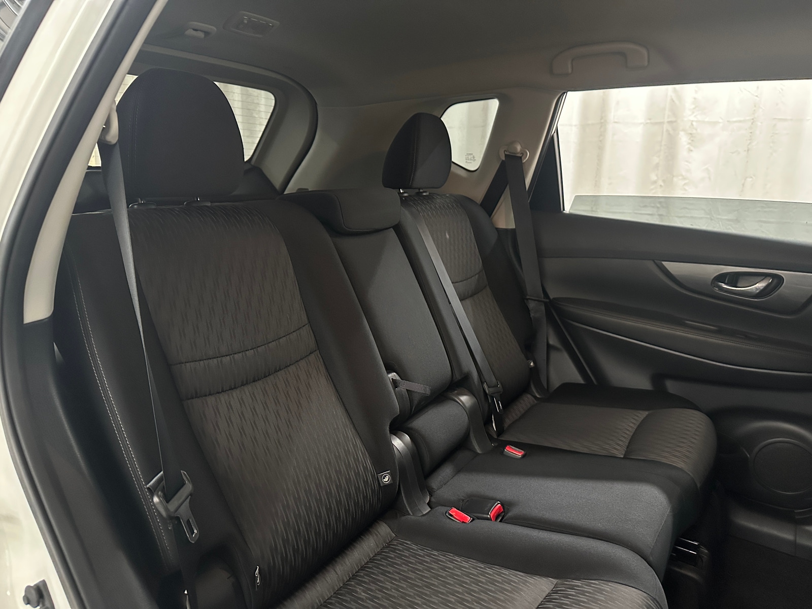 Thumbnail: 2017 Nissan Rogue - 6