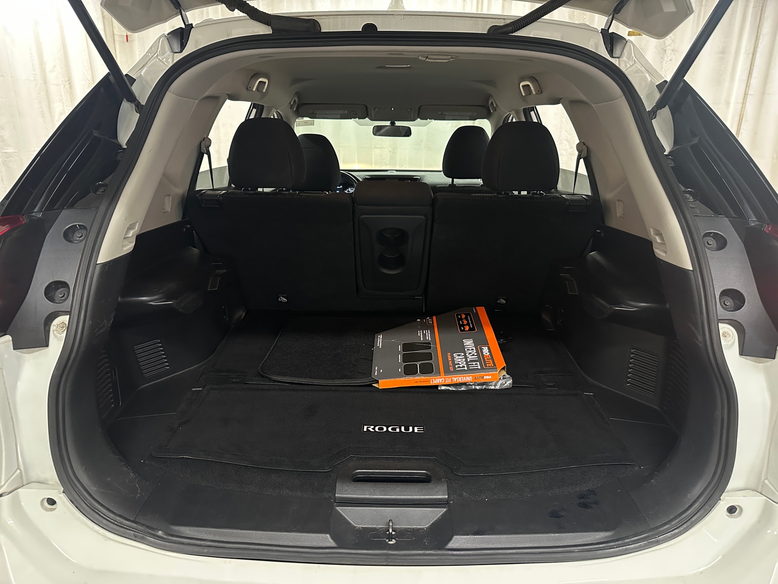 Thumbnail: 2017 Nissan Rogue - 7