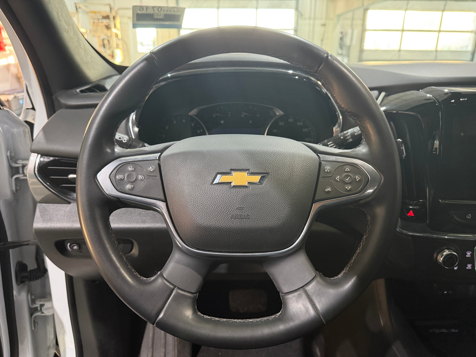 Thumbnail: 2023 Chevrolet Traverse - 5