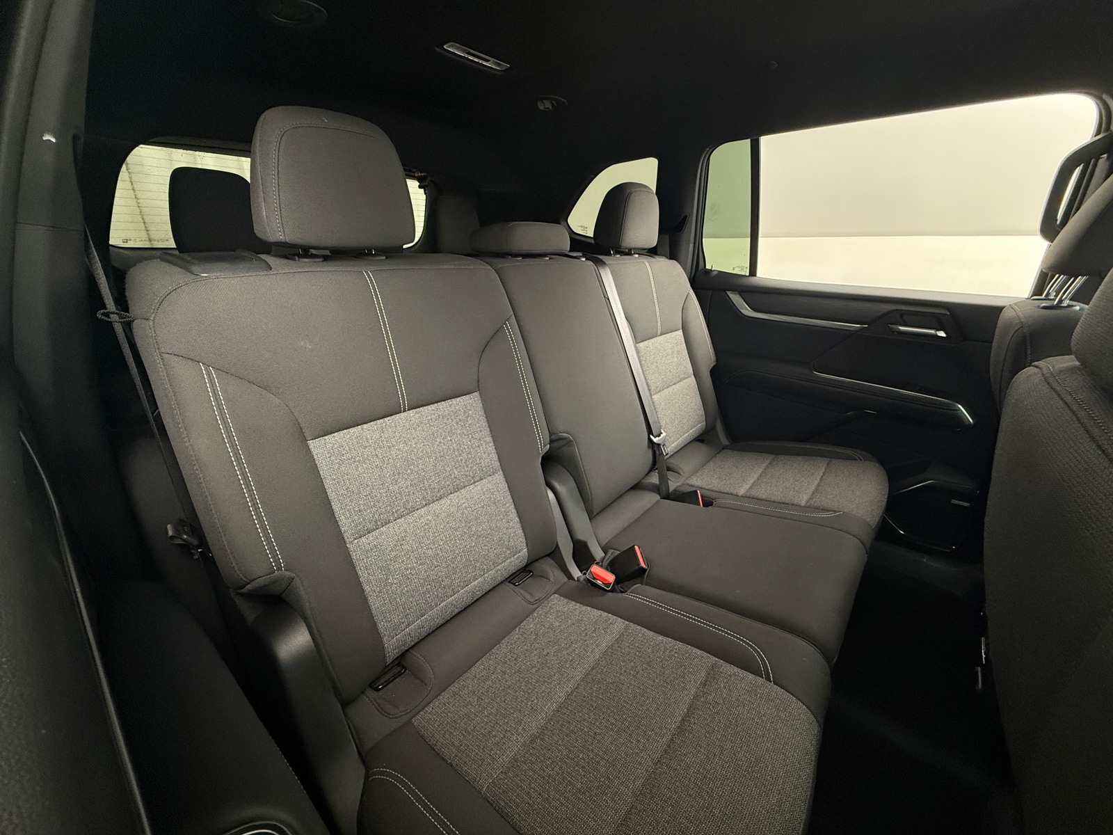 Thumbnail: 2025 GMC Acadia - 6