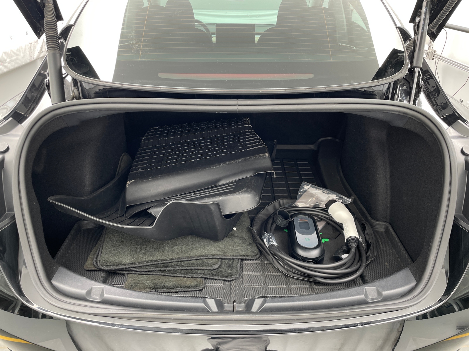 Thumbnail: 2023 Tesla Model 3 - 6