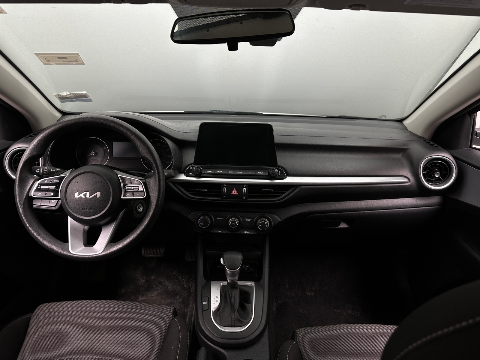 Thumbnail: 2024 Kia Forte - 3