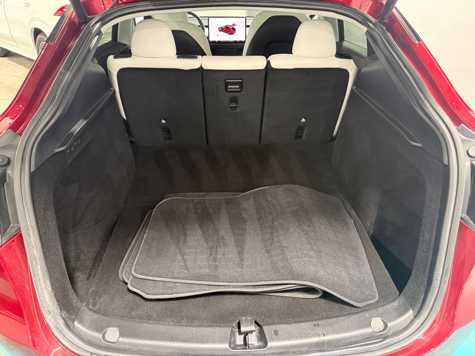 Thumbnail: 2024 Tesla Model Y - 6