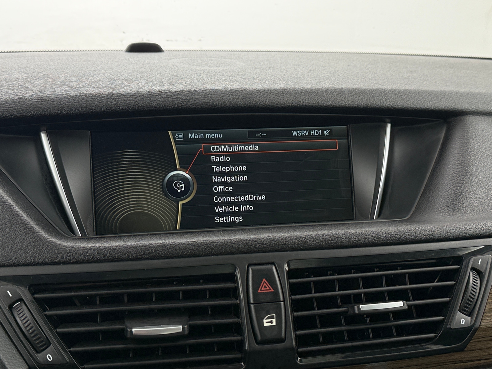 Thumbnail: 2014 BMW X1 - 3