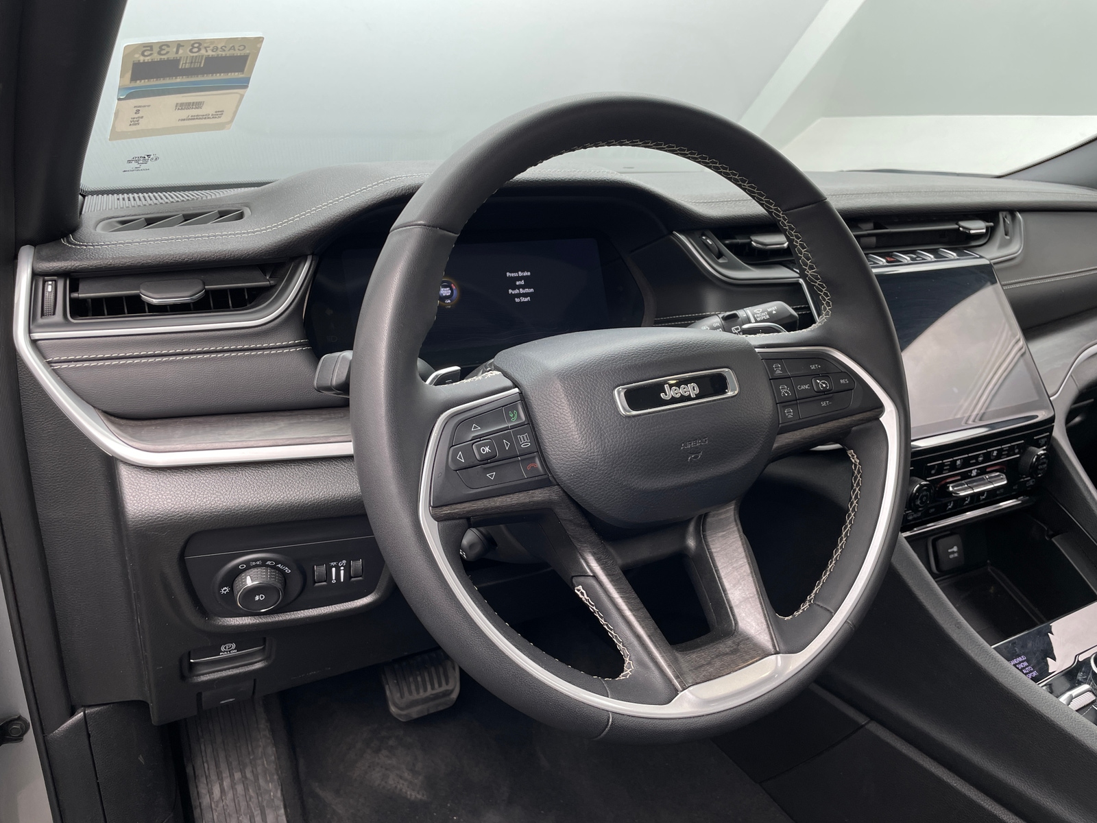 Thumbnail: 2024 Jeep Grand Cherokee L - 4