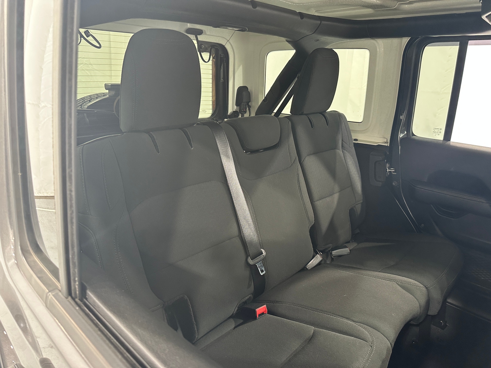 Thumbnail: 2021 Jeep Wrangler - 6