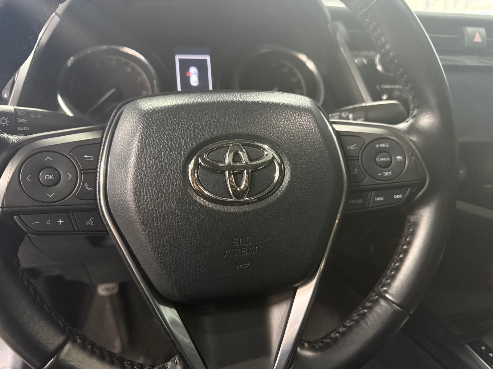 Thumbnail: 2019 Toyota Camry - 5