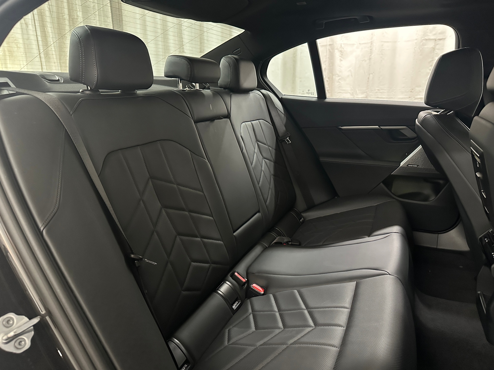 Thumbnail: 2025 BMW i5 - 5