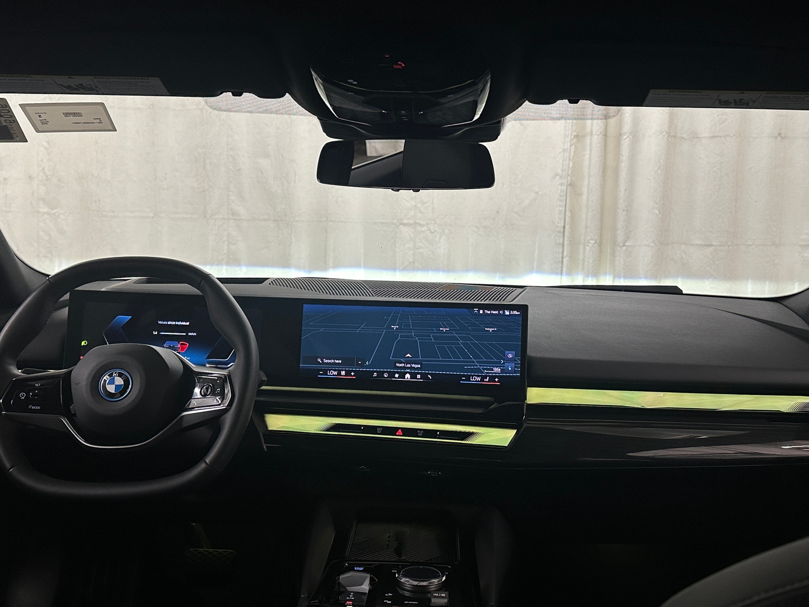 Thumbnail: 2025 BMW i5 - 2