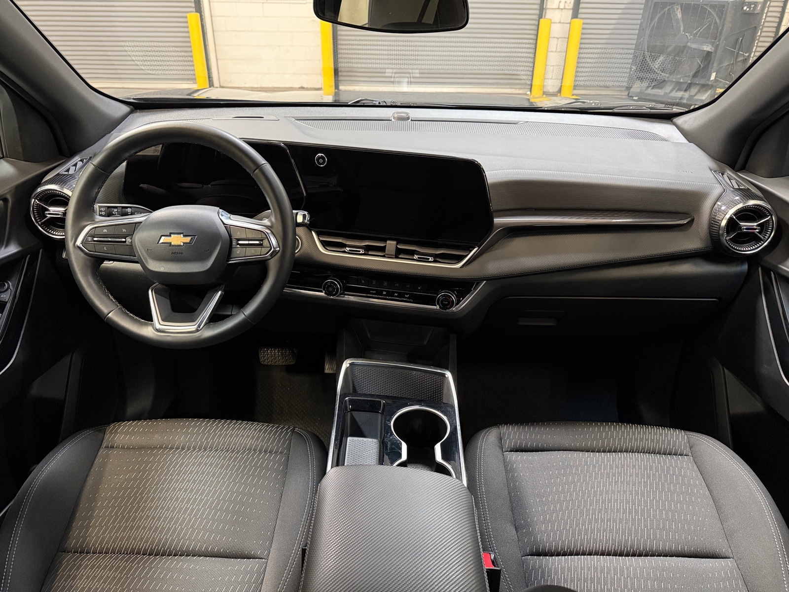 Thumbnail: 2025 Chevrolet Equinox - 3