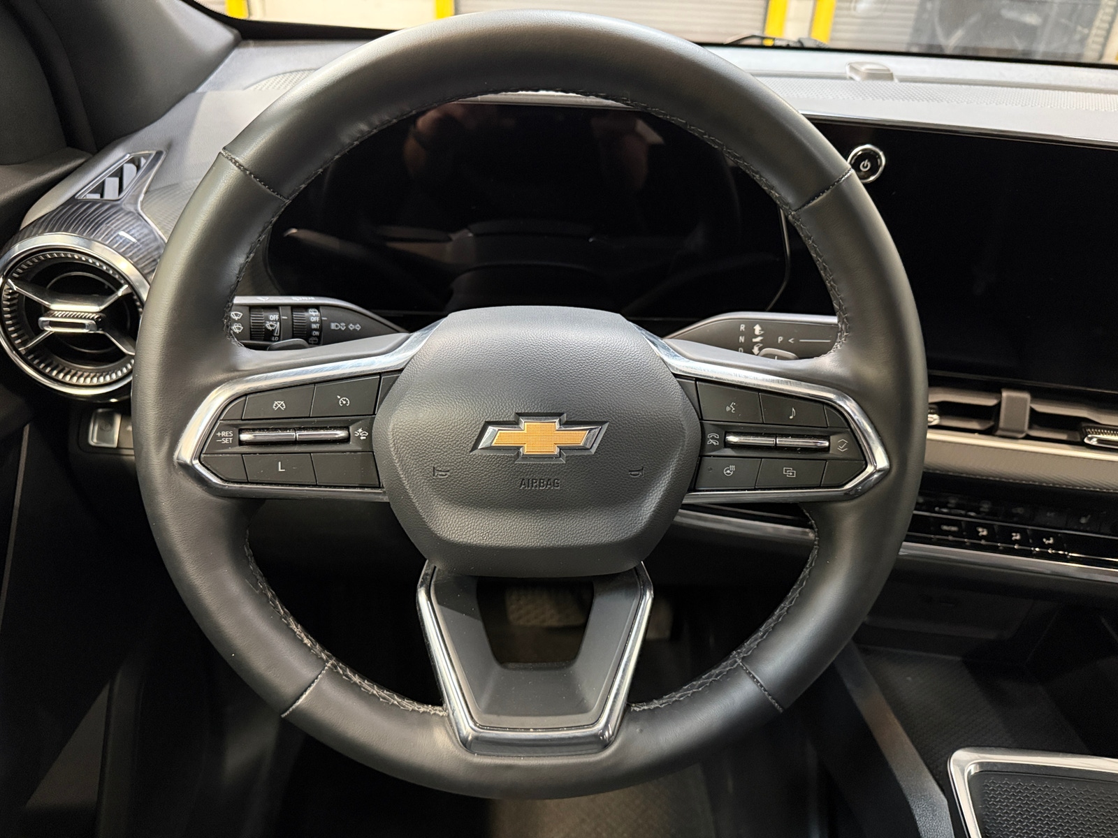 Thumbnail: 2025 Chevrolet Equinox - 5