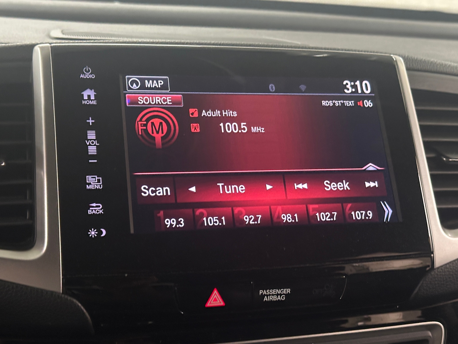 Thumbnail: 2017 Honda Pilot - 3