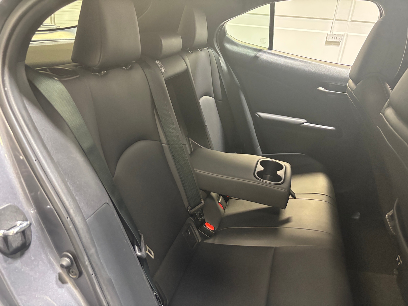 Thumbnail: 2020 Lexus UX - 5