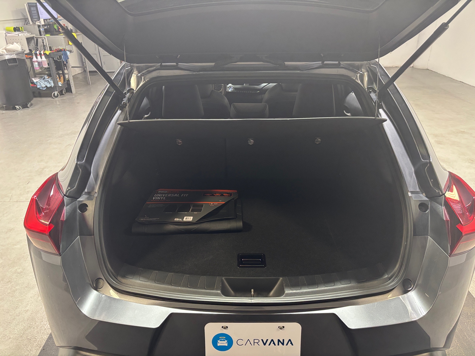 Thumbnail: 2020 Lexus UX - 6