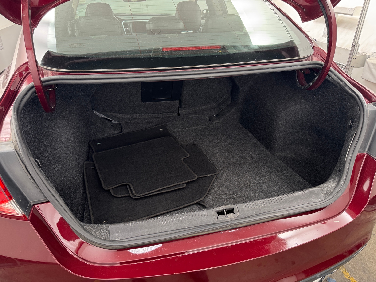 Thumbnail: 2016 Chrysler 200 - 6