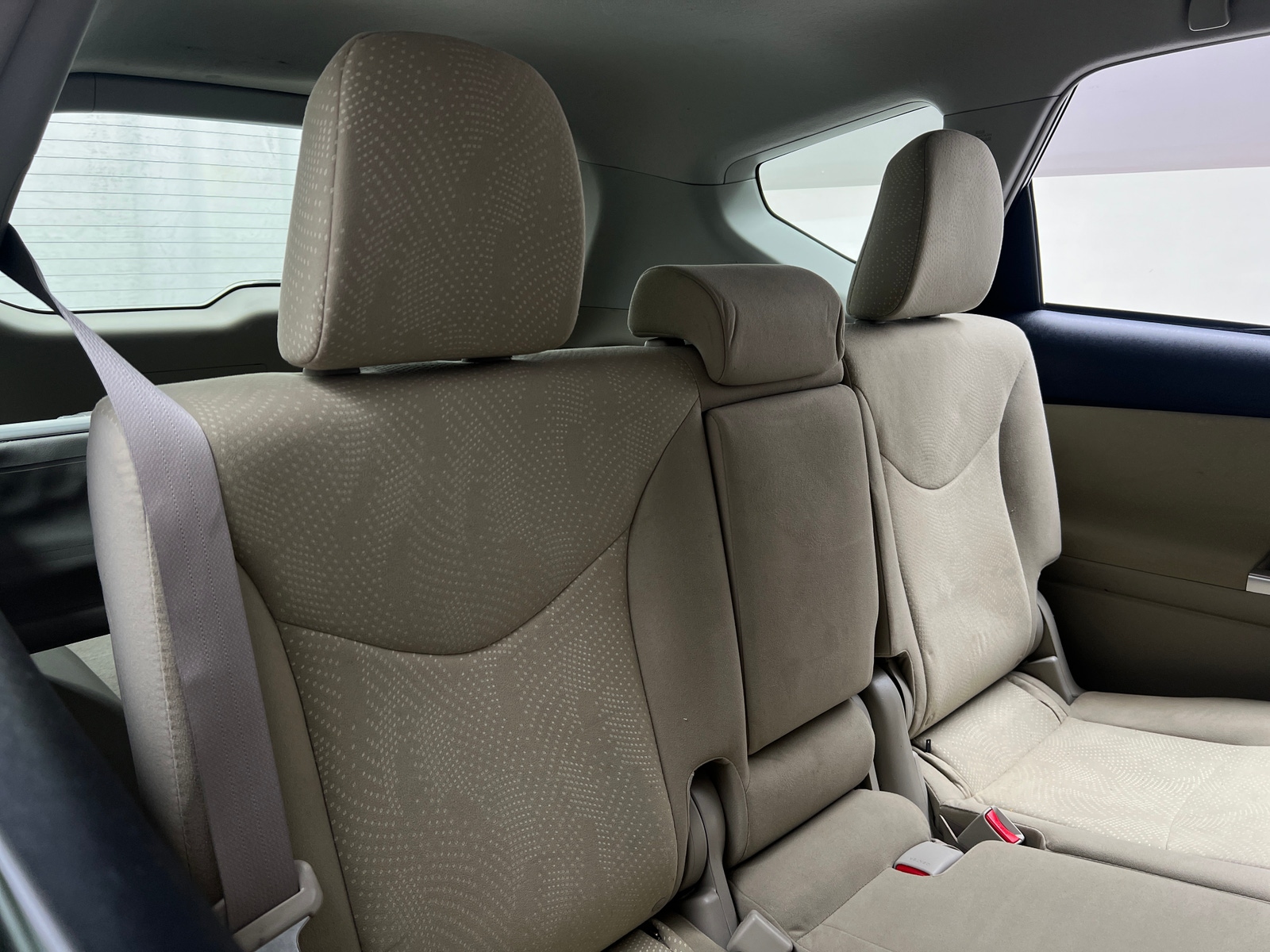 Thumbnail: 2014 Toyota Prius v - 6