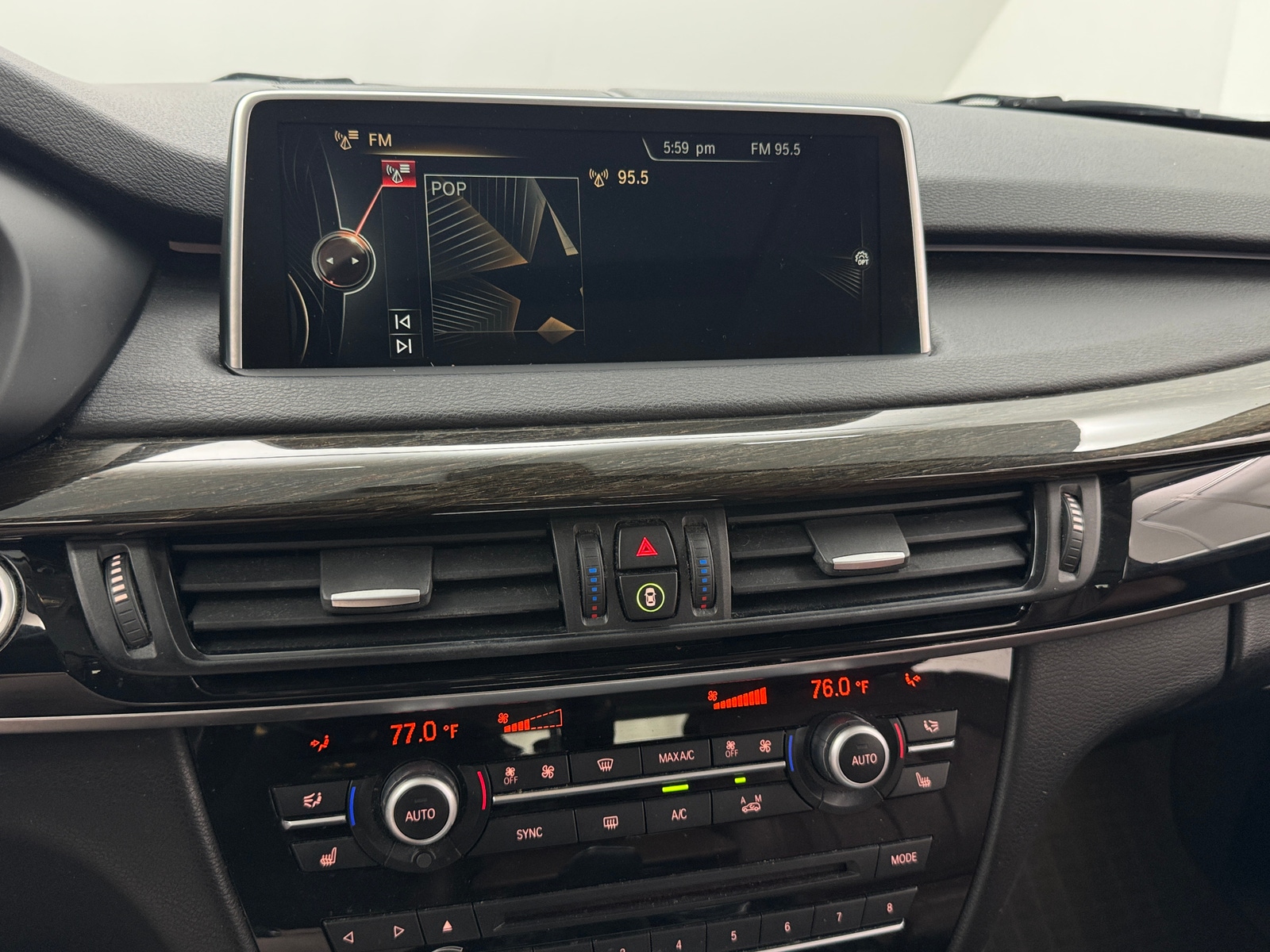 Thumbnail: 2015 BMW X5 - 3