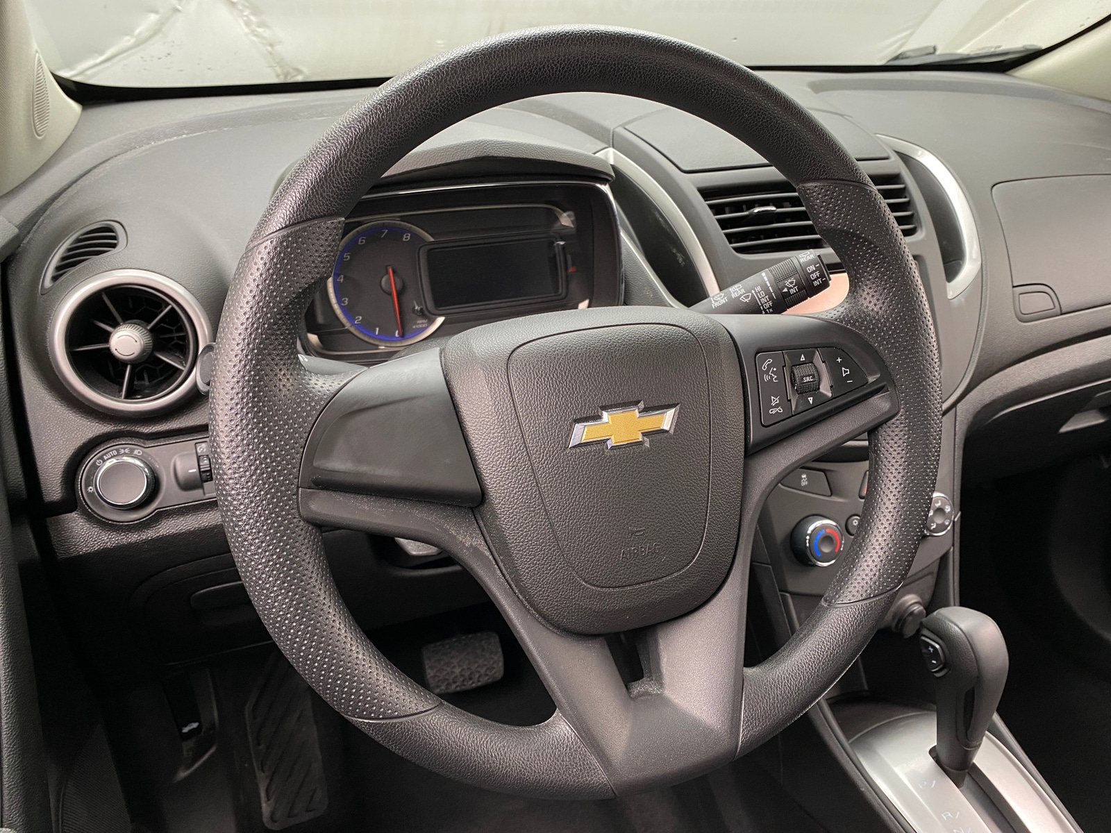 Thumbnail: 2016 Chevrolet Trax - 5