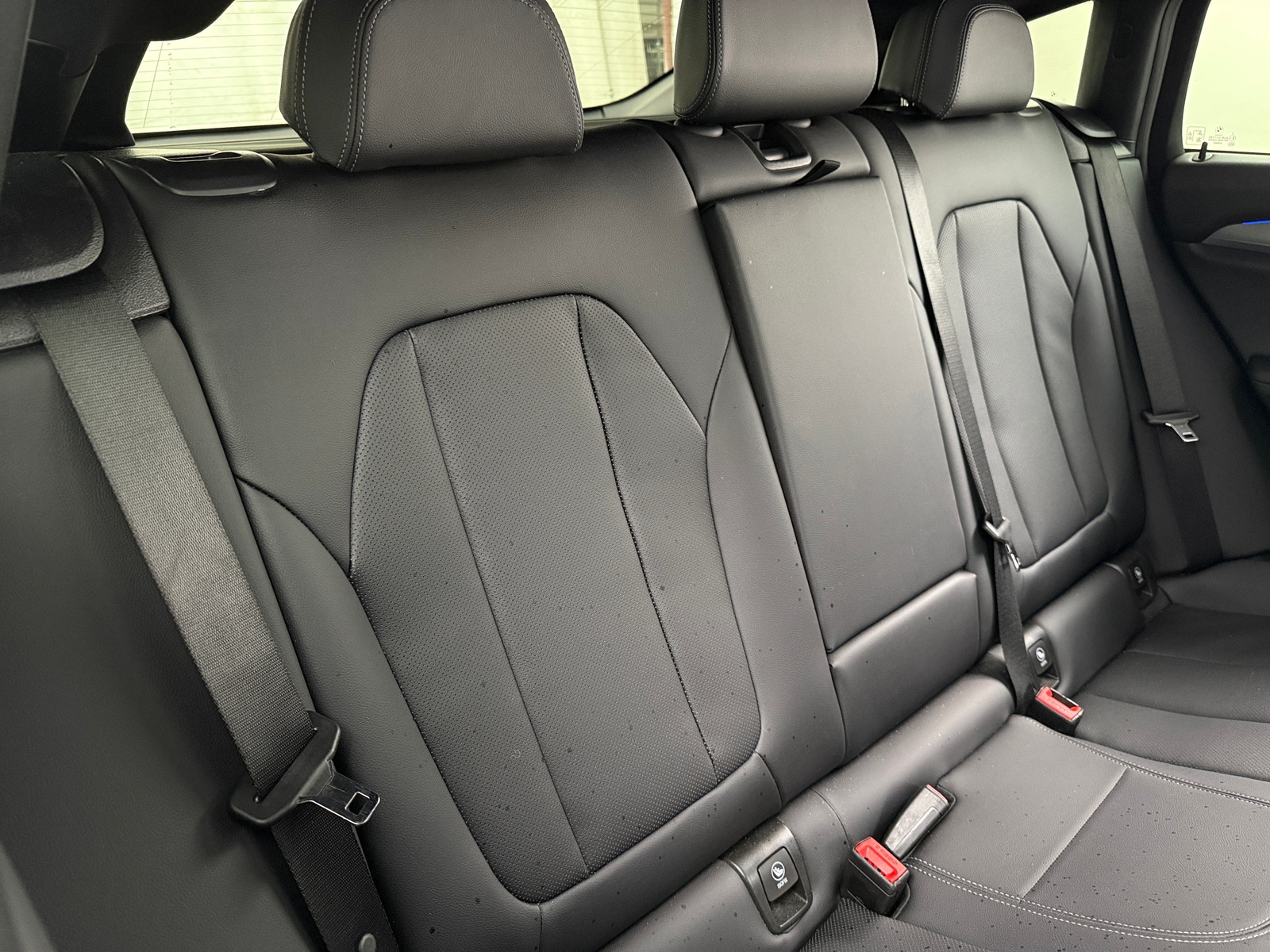 Thumbnail: 2025 BMW X4 - 5