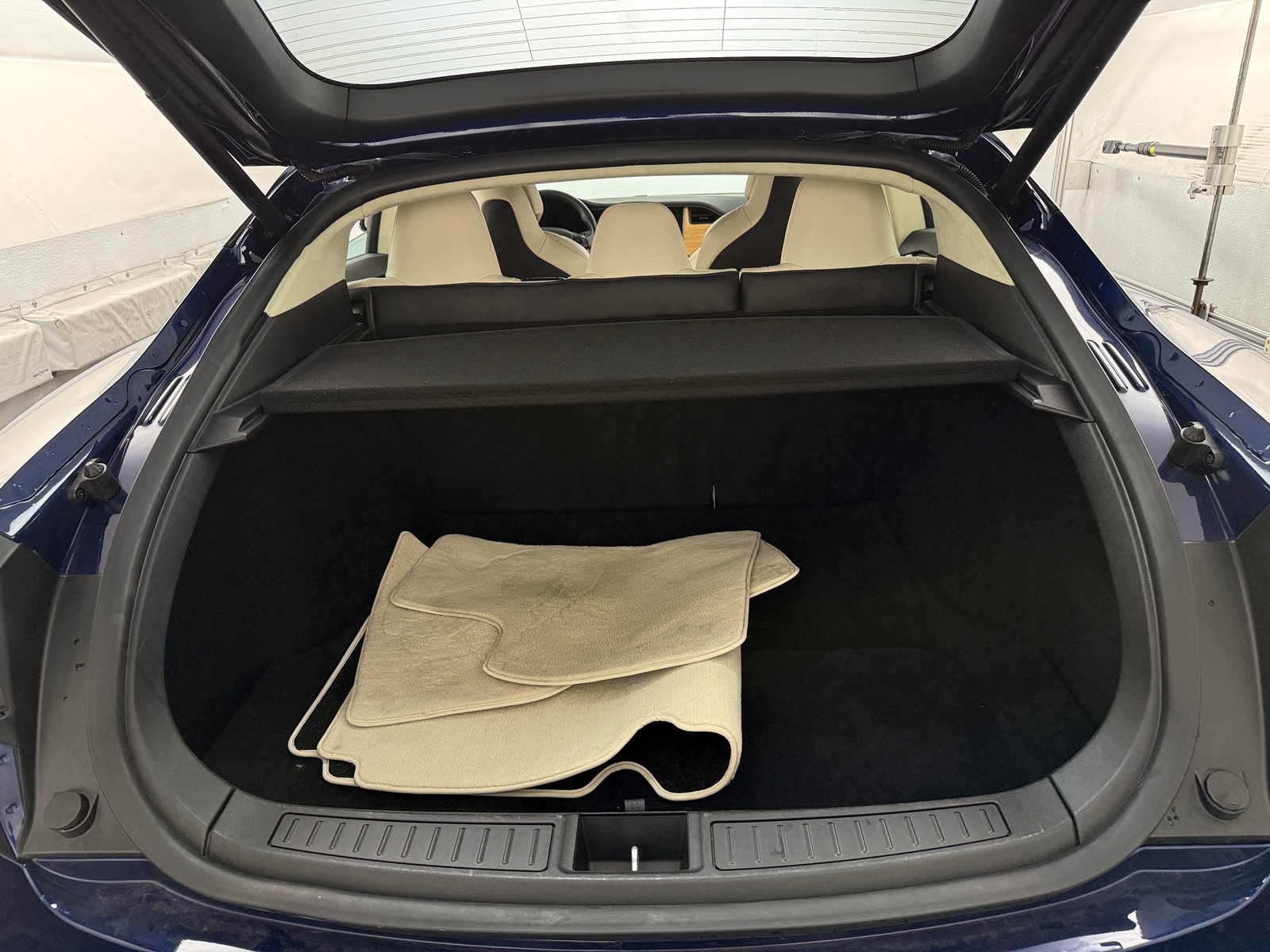 Thumbnail: 2018 Tesla Model S - 6