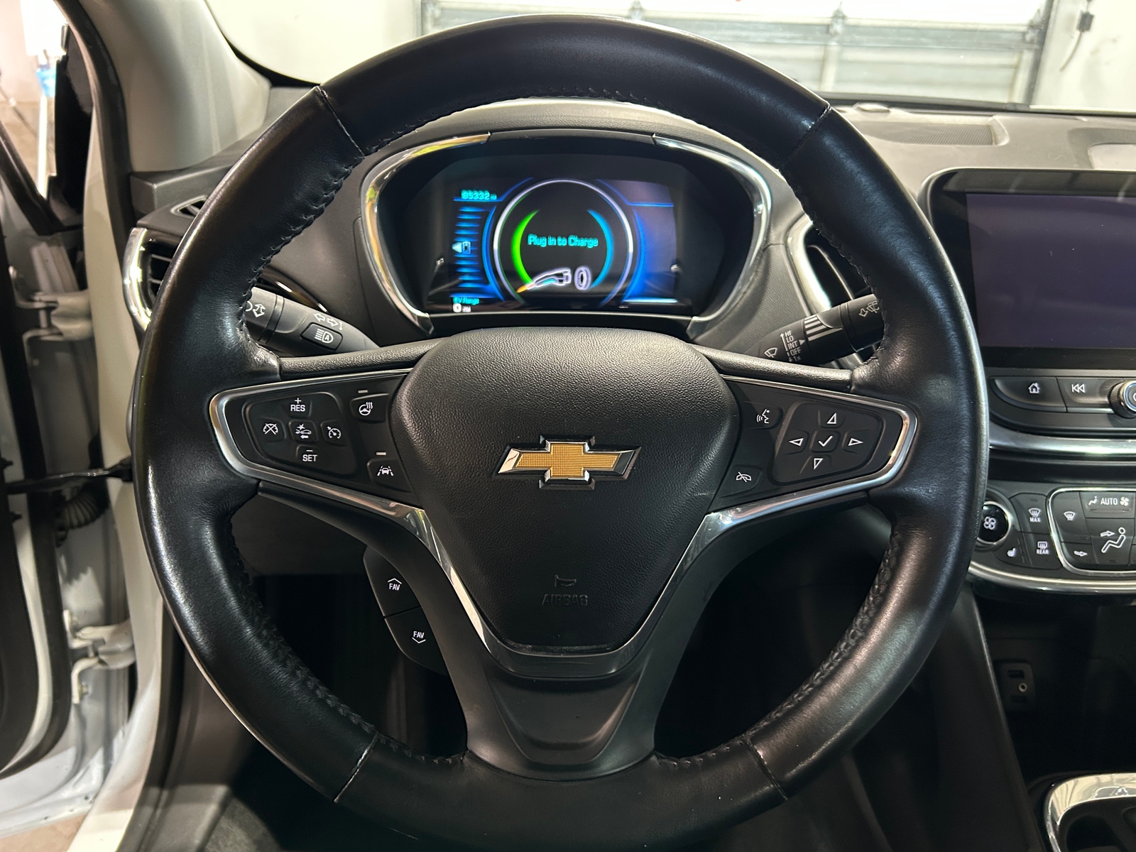 Thumbnail: 2016 Chevrolet Volt - 4