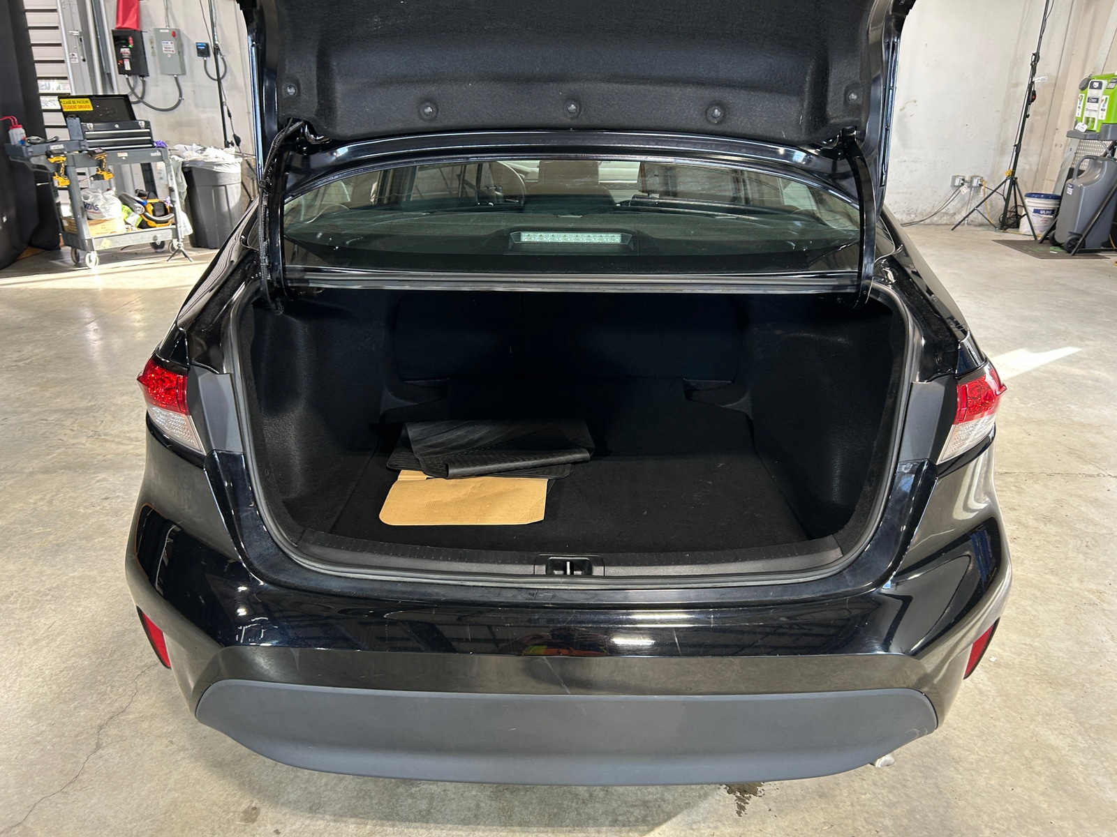 Thumbnail: 2024 Toyota Corolla - 7