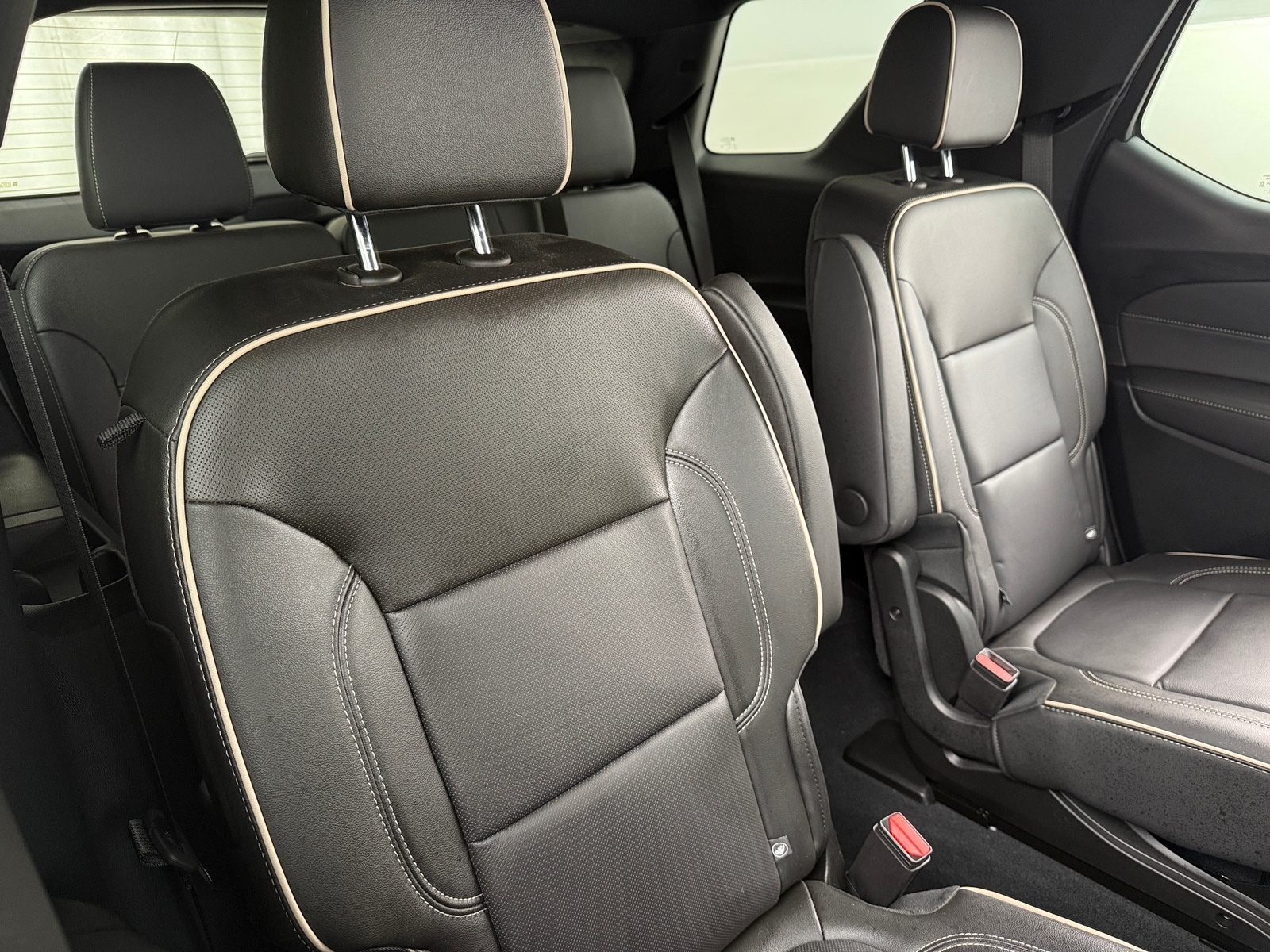 Thumbnail: 2023 Chevrolet Traverse - 5