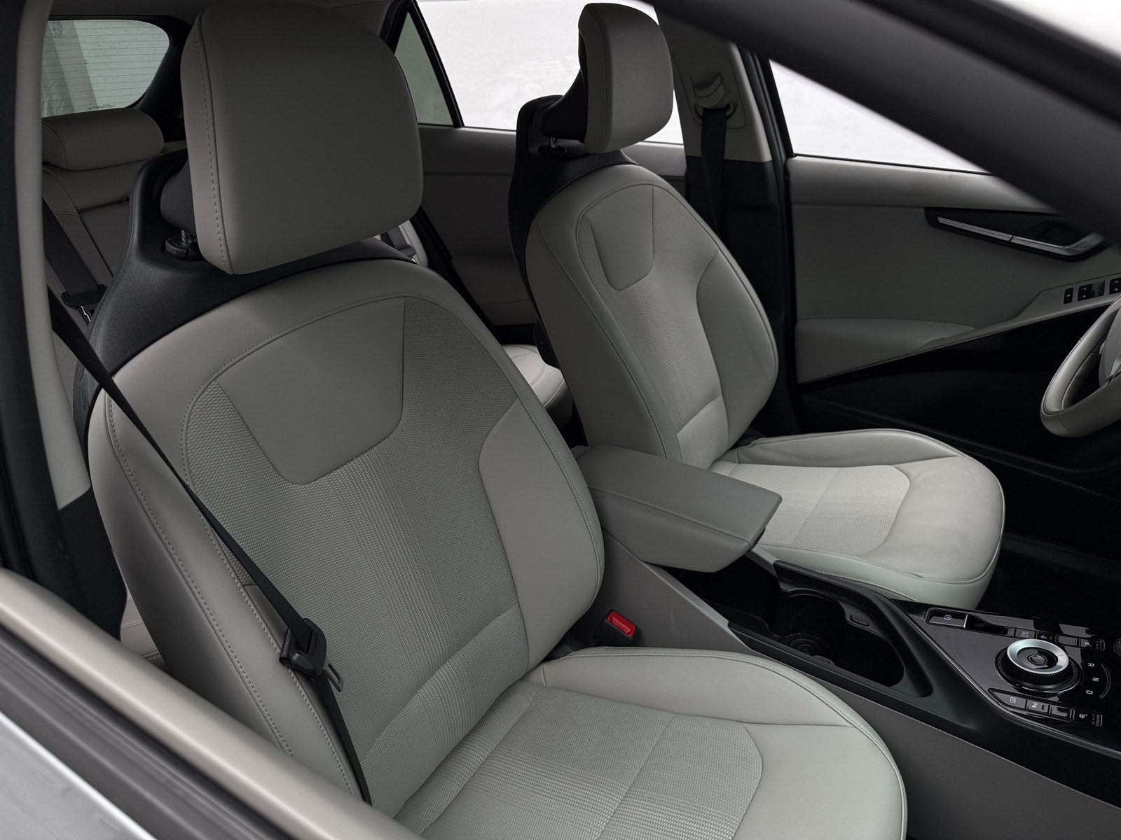 Thumbnail: 2023 Kia Niro - 2