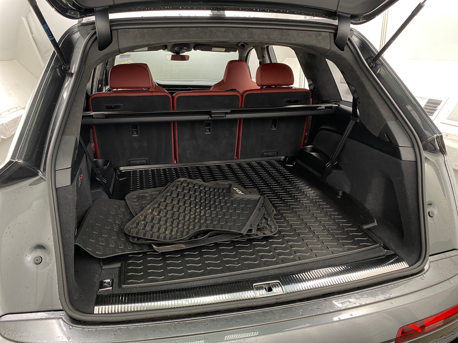 Thumbnail: 2020 Audi SQ7 - 6