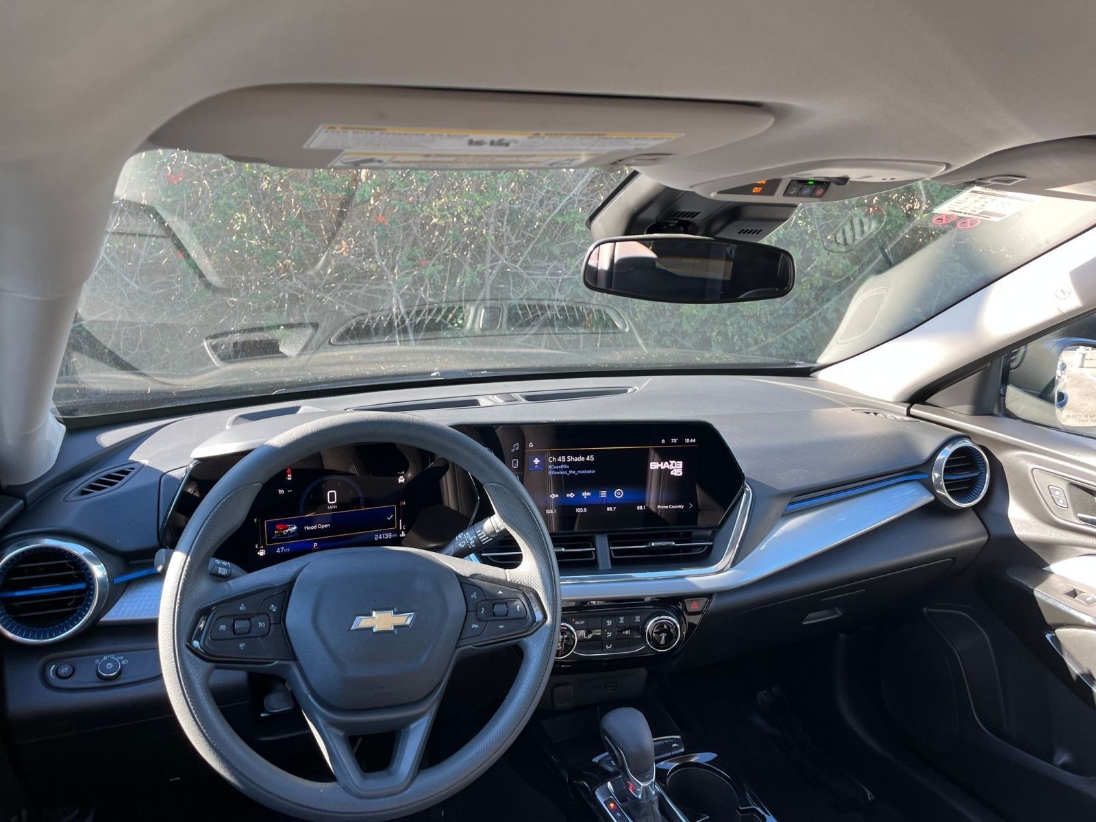 Thumbnail: 2025 Chevrolet Trax - 3