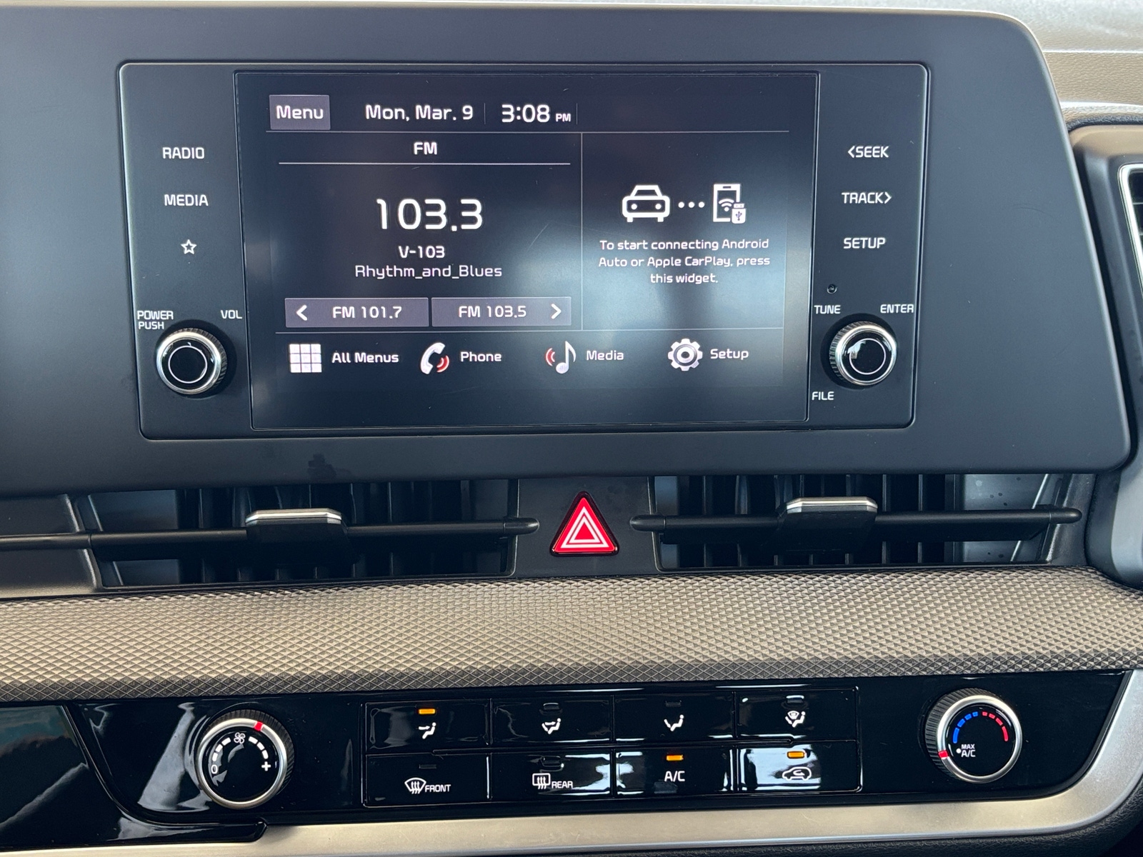 Thumbnail: 2025 Kia Sportage - 4