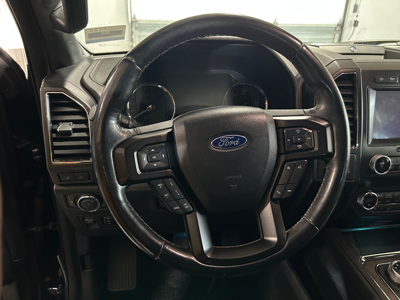 Thumbnail: 2019 Ford Expedition - 4