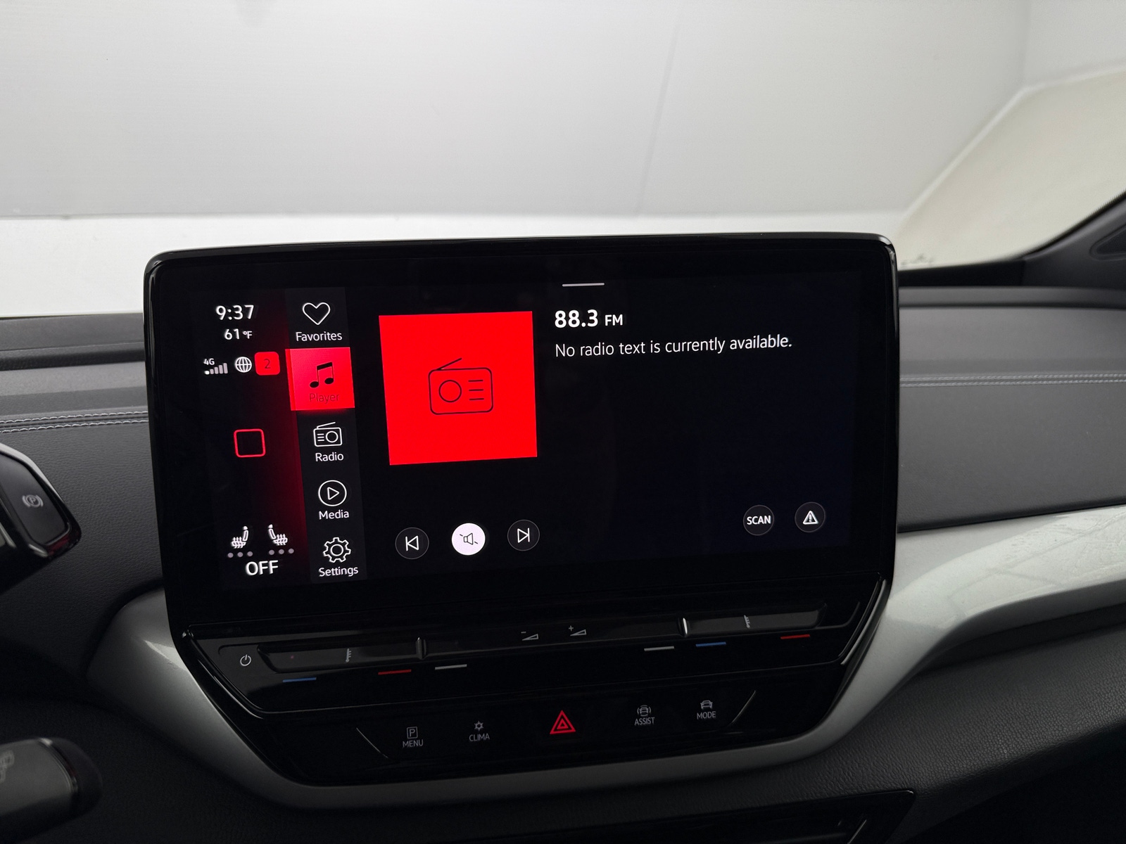 Thumbnail: 2023 Volkswagen ID.4 - 3