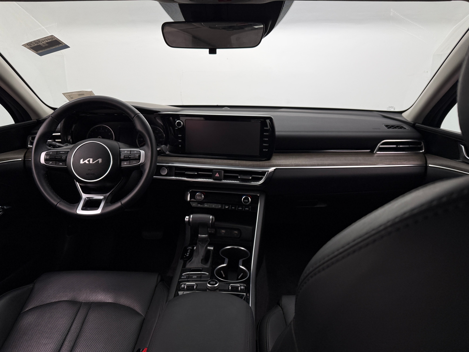 Thumbnail: 2023 Kia K5 - 2