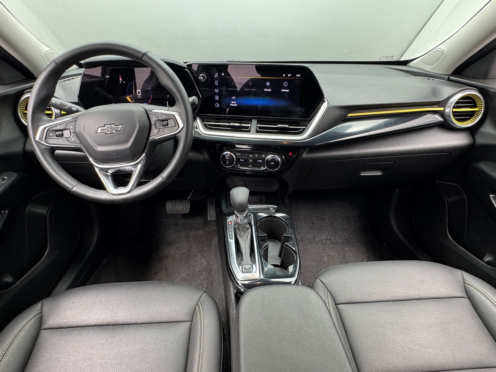 Thumbnail: 2024 Chevrolet Trax - 2