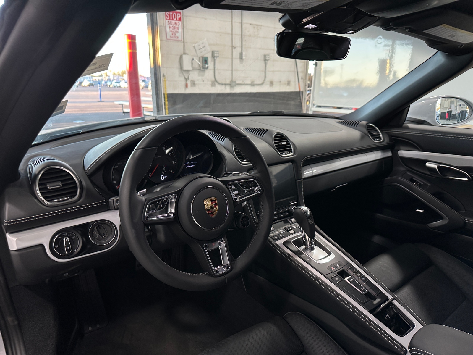 Thumbnail: 2025 Porsche 718 Boxster - 2