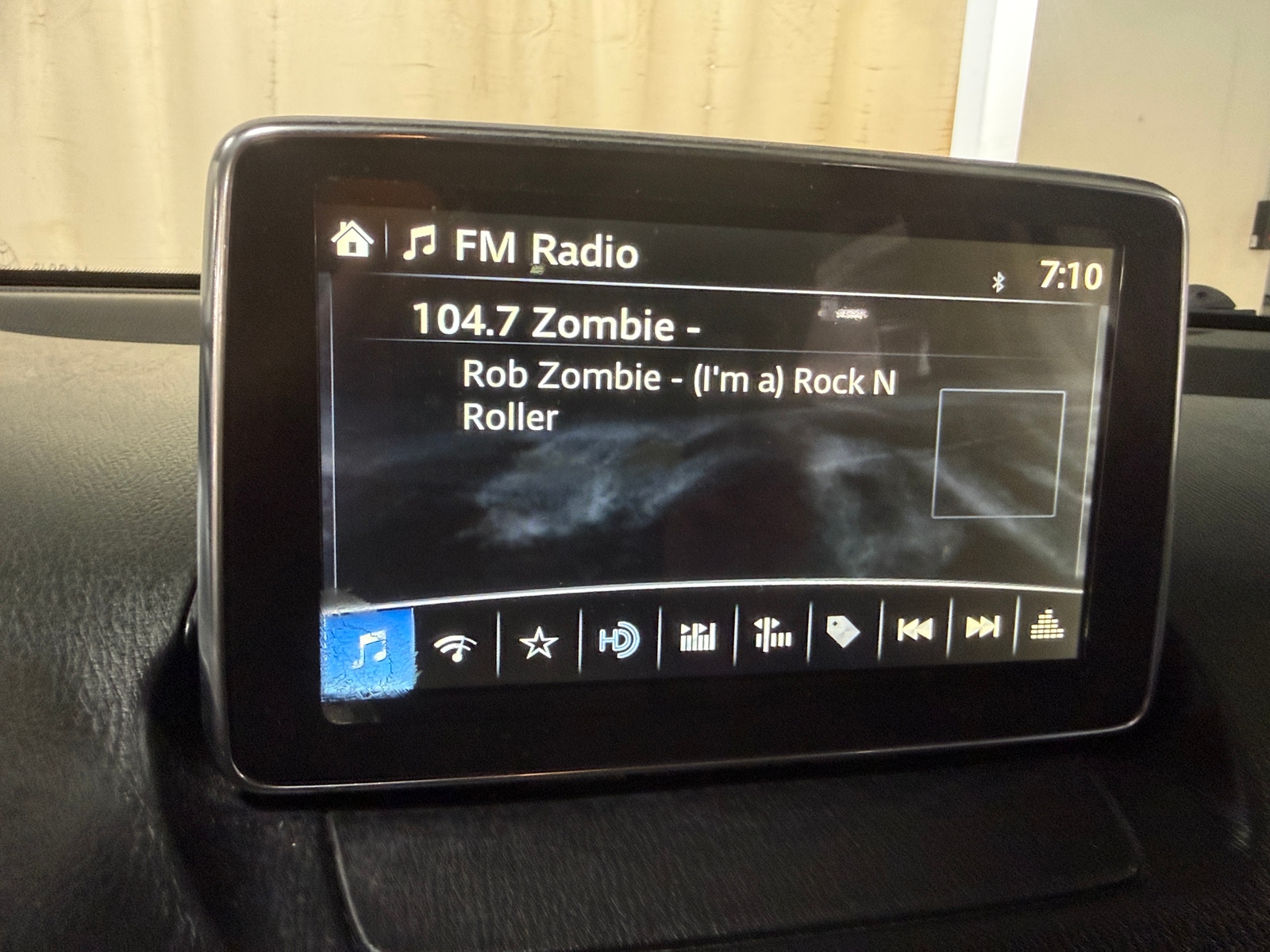 Thumbnail: 2018 Toyota Yaris iA - 4