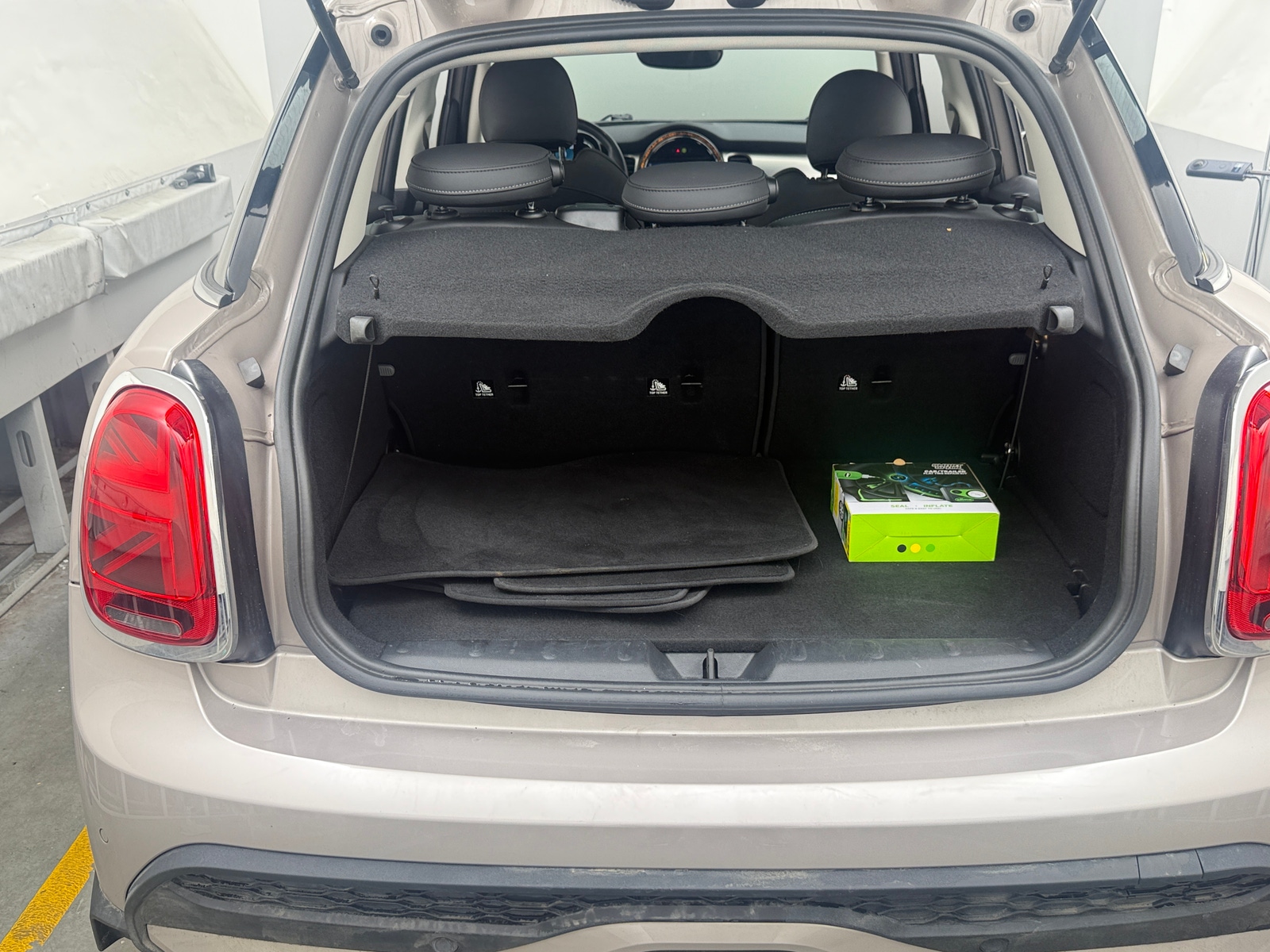 Thumbnail: 2024 MINI Cooper Hardtop - 6