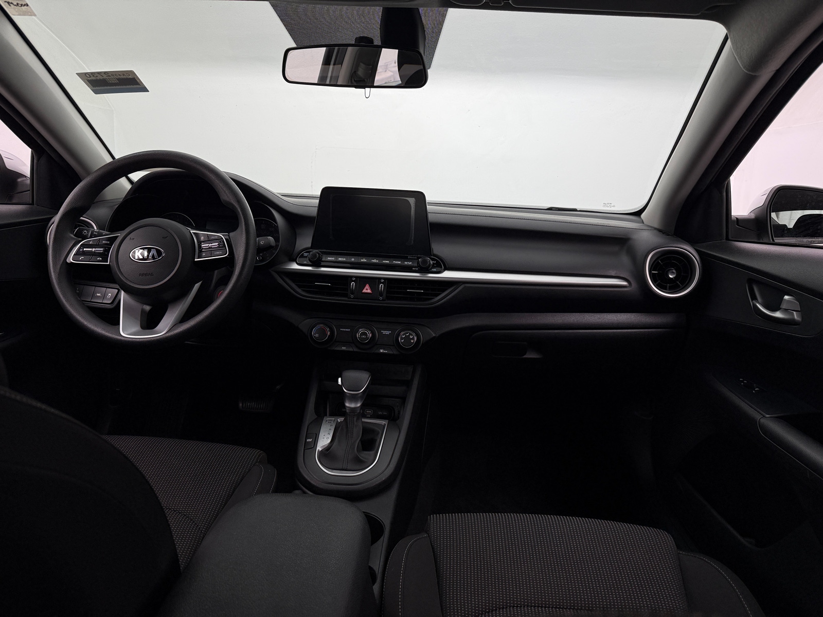 Thumbnail: 2020 Kia Forte - 3