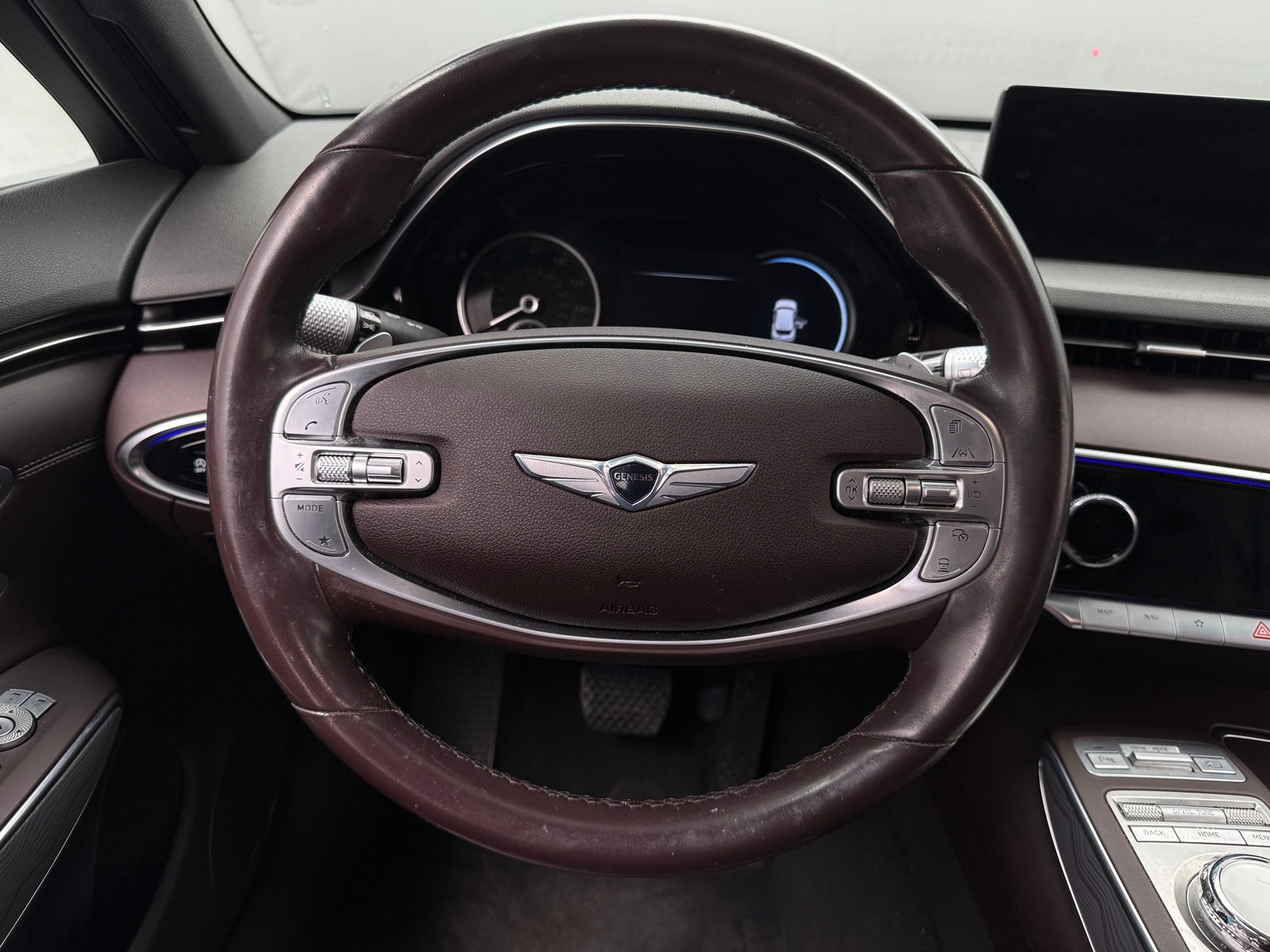 Thumbnail: 2022 Genesis GV70 - 4