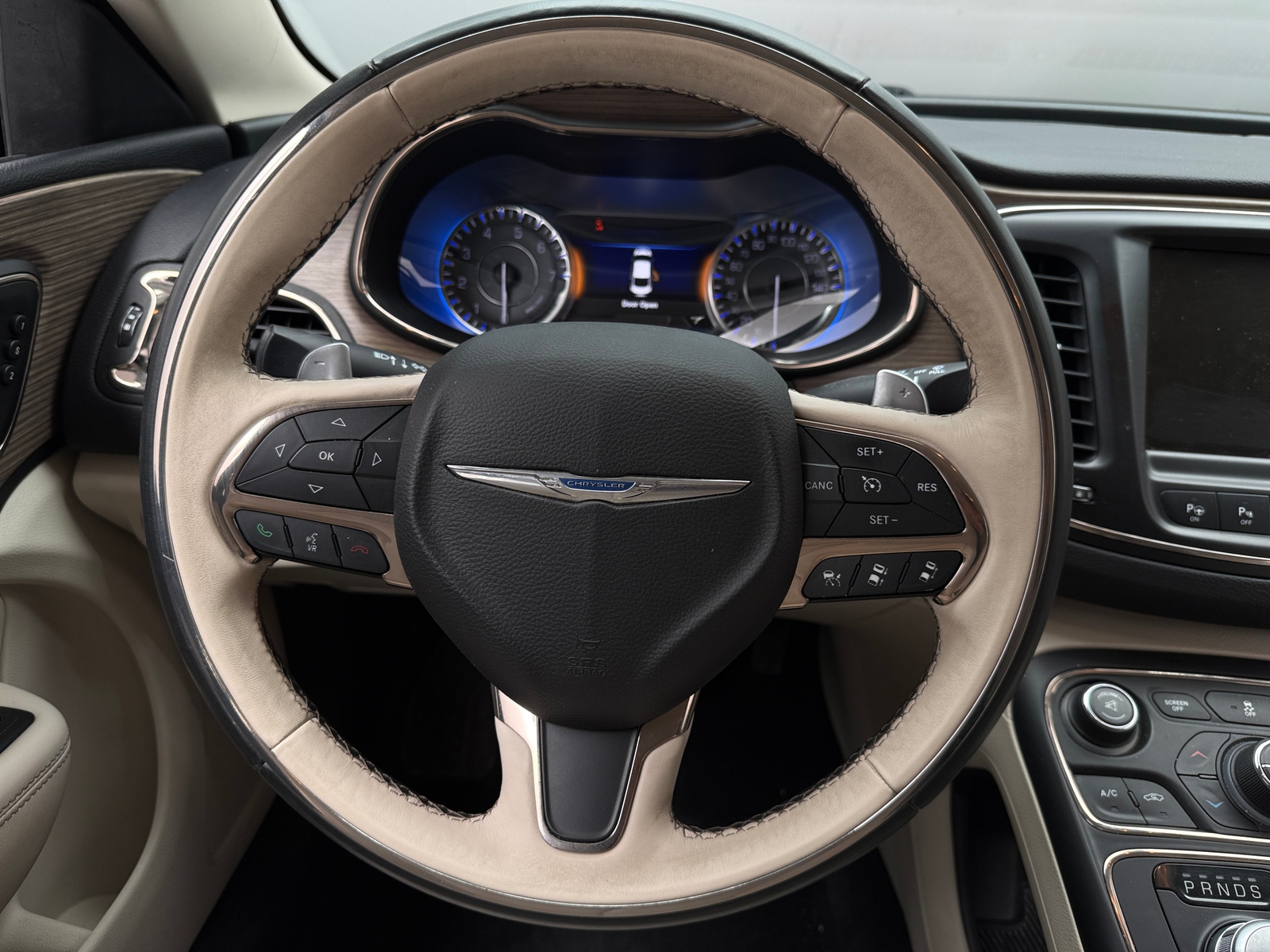 Thumbnail: 2015 Chrysler 200 - 4