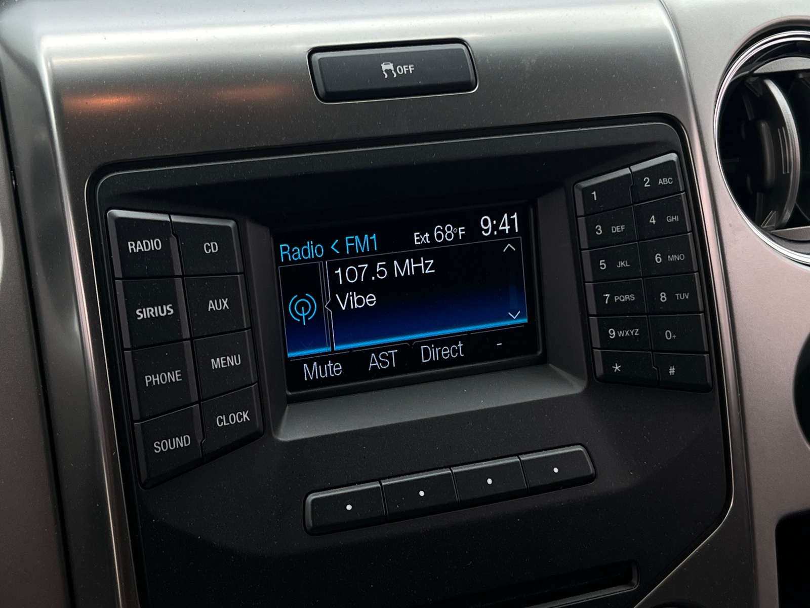 Thumbnail: 2013 Ford Econoline - 4