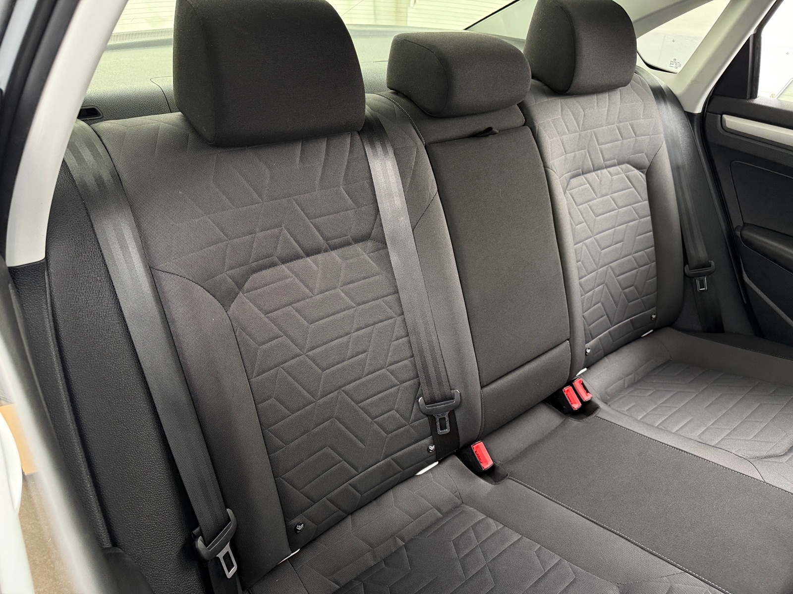 Thumbnail: 2020 Volkswagen Passat - 6