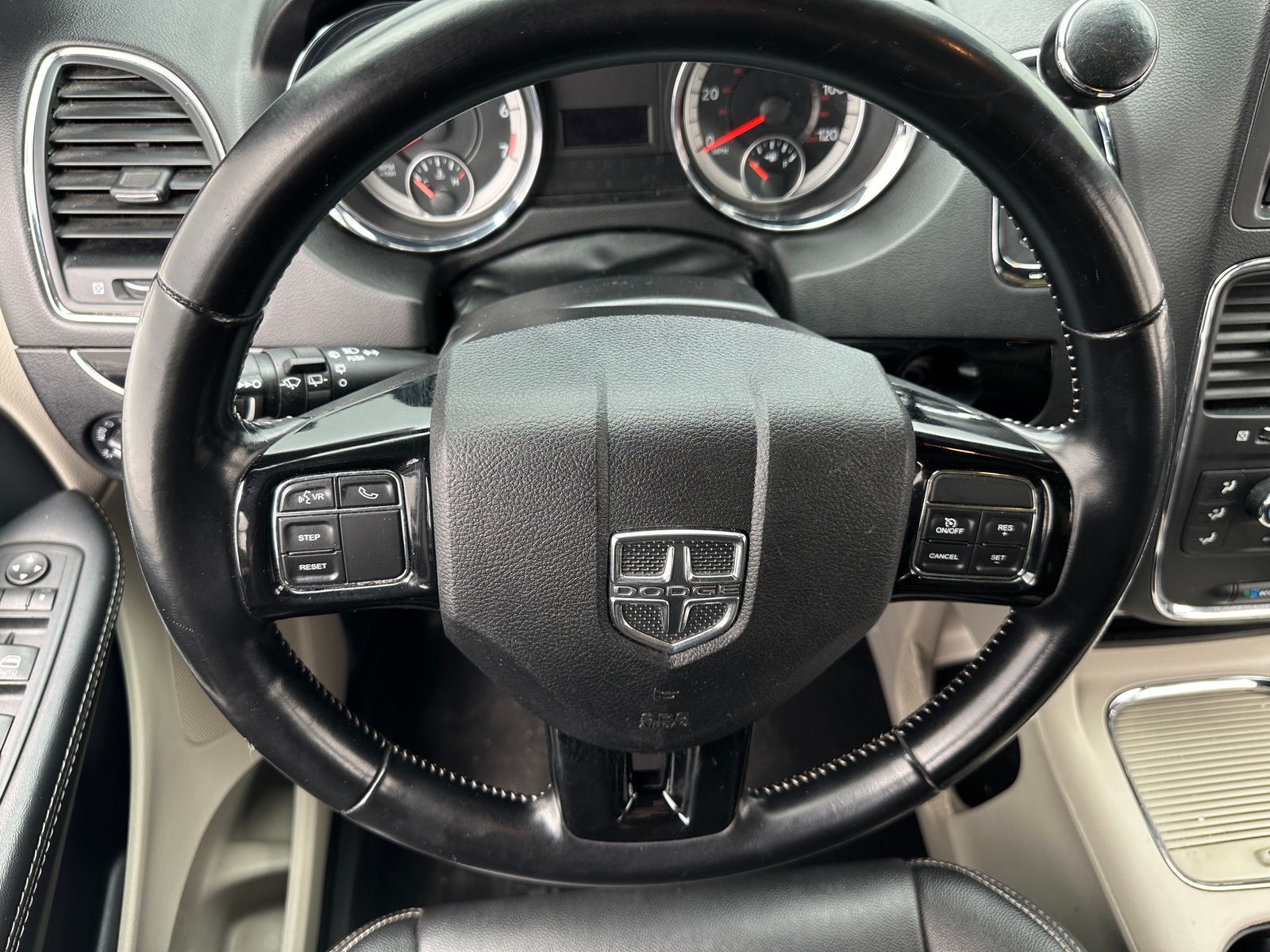 Thumbnail: 2020 Dodge Grand Caravan - 4